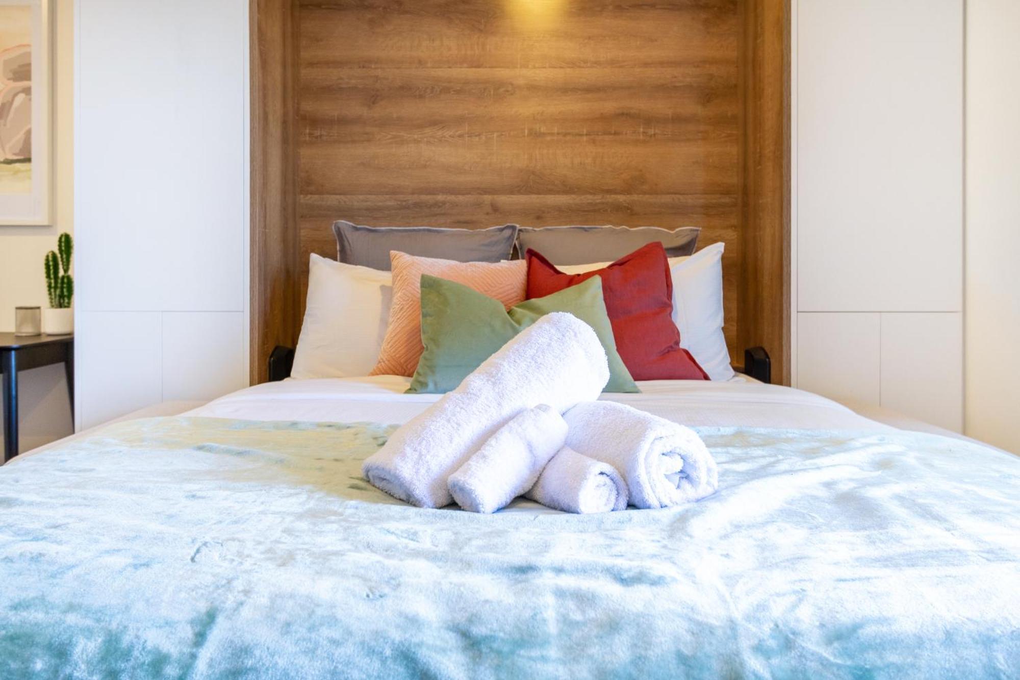 City Living: Upper Studio Haven On Wilmer Christchurch Buitenkant foto